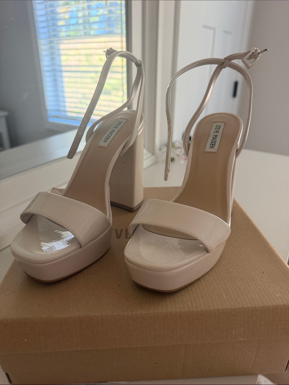 Steve Madden Patent Platform Block Heel Sandals in Cream